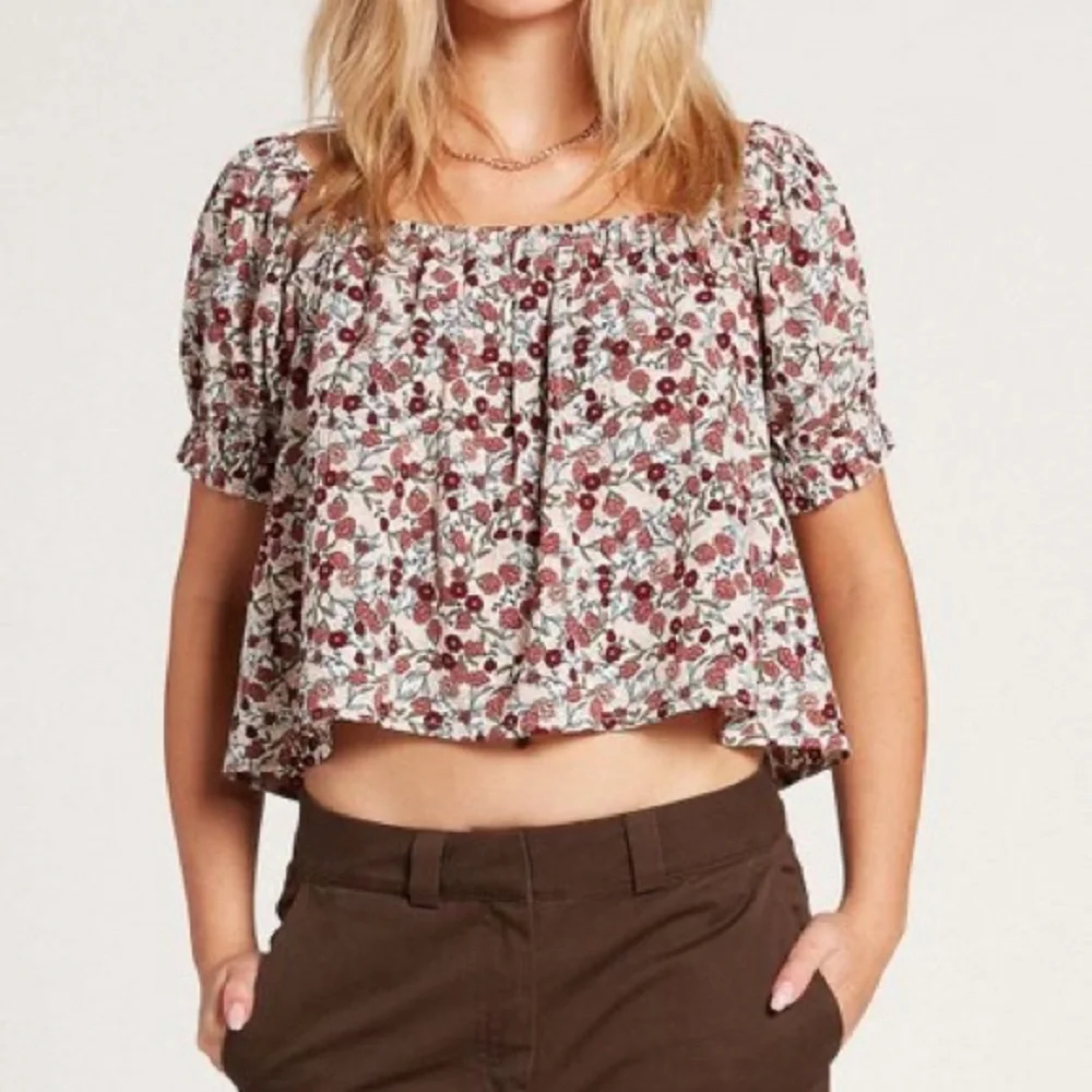 Volcom top - Picture 2 of 6
